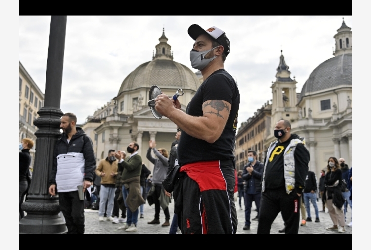 Covid Partite Iva In Sciopero Domani In Piazza Del Popolo Tiscali