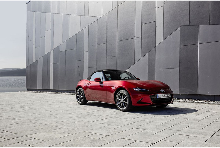 Rosso Mazda, il colore dell'emozione