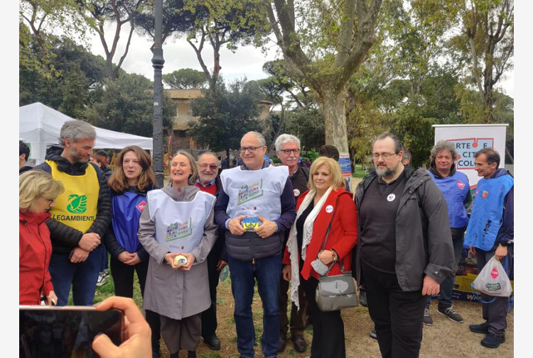 Roma Gualtieri Mila Cittadini Impegnati Per Il Decoro Tiscali