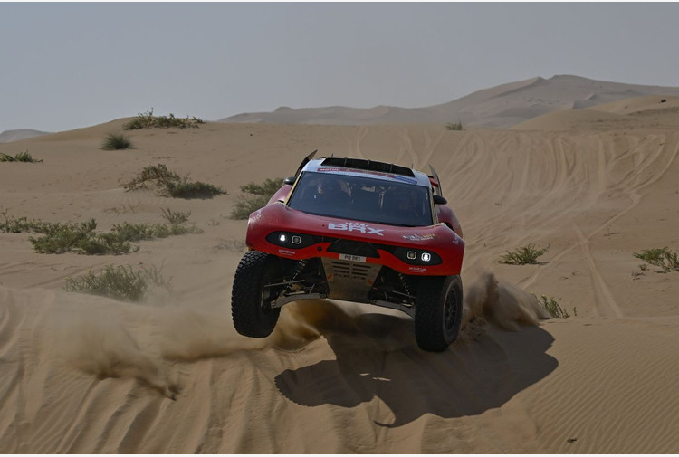 Rally Raid Dakar Altro Successo Per Loeb Ma Al Attiyah Sempre Leader