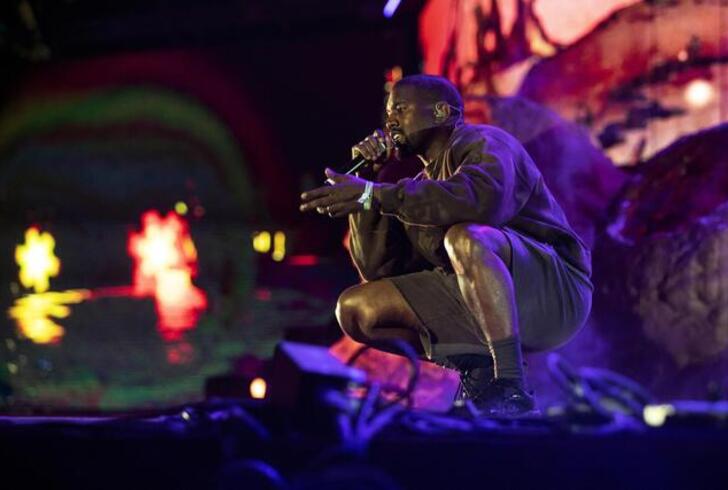 Kanye West A Reggio Emilia Concerto Slitta Al 27 Ottobre Tiscali