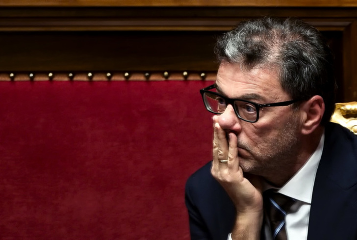 Giorgetti Sul Debito Pubblico Suonata La Sveglia Tiscali Notizie