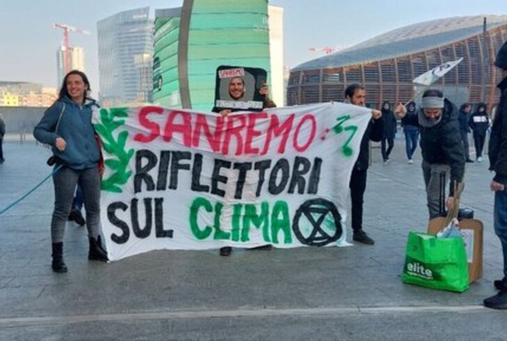 Flash Mob Di Extinction Rebellion A Sanremo Parlate Di Clima