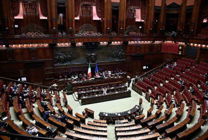 Opposizioni In Aula Fontana Risponda Su Tempi Dell Autonomia Tiscali