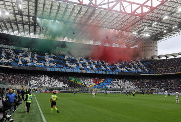 Festa Inter Passerella Del Torino Per I Campioni D Italia Tiscali Sport