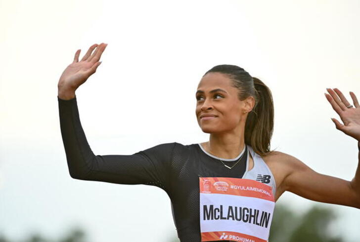 Atletica McLaughlin Migliora Il Record Del Mondo 400 Ostacoli