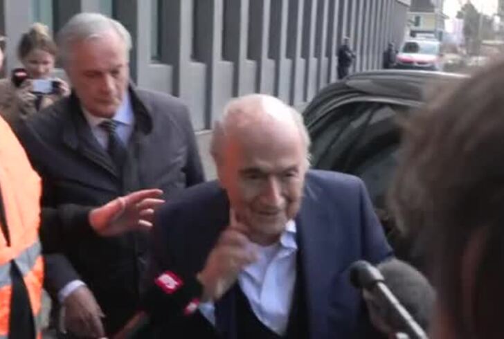 Blatter arriva in tribunale in Svizzera per il verdetto sul Fifa gate